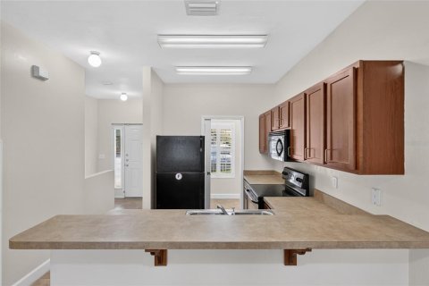 Condo in Gainesville, Florida, 2 bedrooms № 2230429 - photo 15