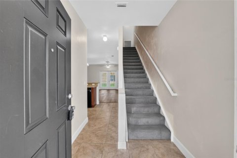 Condo in Gainesville, Florida, 2 bedrooms № 2230429 - photo 8