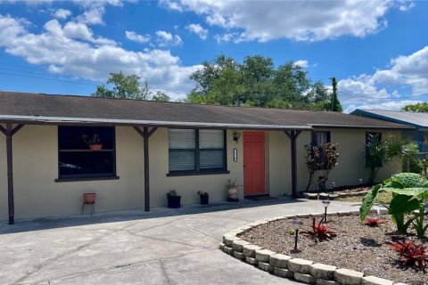 House in Lakeland, Florida 4 bedrooms, 104.79 sq.m. № 1647769 - photo 3