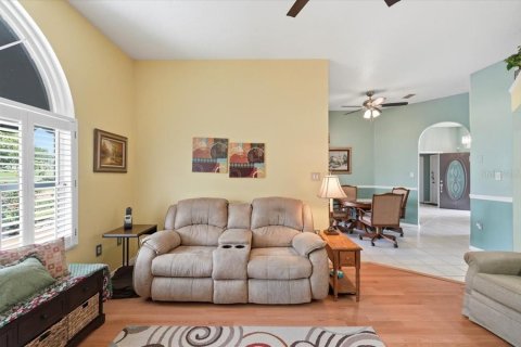 House in Lakeland, Florida 2 bedrooms, 172.05 sq.m. № 2220145 - photo 14