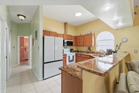 House in Lakeland, Florida 2 bedrooms, 172.05 sq.m. № 2220145 - photo 22