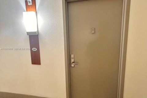 Appartement à louer à Miami, Floride: 47.19 m2 № 2174003 - photo 4