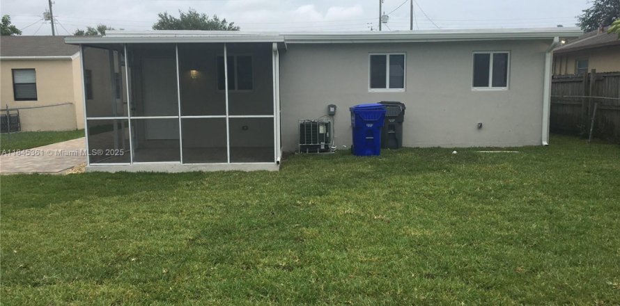 Appartement à Hollywood, Floride 2 chambres, 96.62 m2 № 1840846