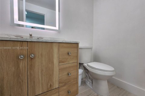 Condominio en alquiler en Hollywood, Florida, 1 dormitorio, 72.46 m2 № 2058044 - foto 11