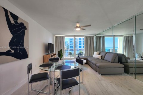 Condominio en alquiler en Hollywood, Florida, 1 dormitorio, 72.46 m2 № 2058044 - foto 10