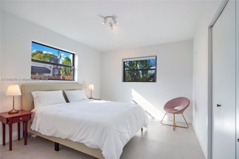 Casa en venta en North Bay Village, Florida, 3 dormitorios, 170.38 m2 № 1828965 - foto 16