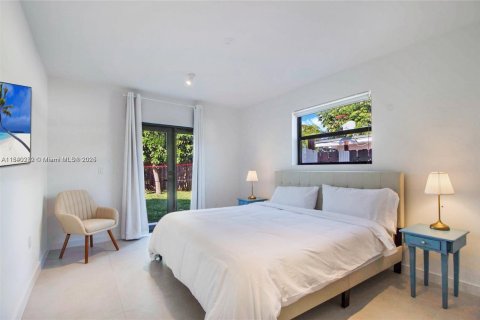 Casa en venta en North Bay Village, Florida, 3 dormitorios, 170.38 m2 № 1828965 - foto 13