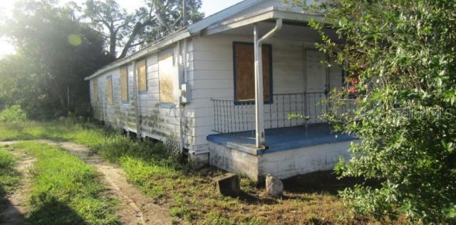 House in Lake Wales, Florida 2 bedrooms, 104.42 sq.m. № 1843322