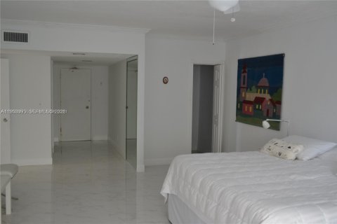 Condo in Fort Lauderdale, Florida, 3 bedrooms  № 2007769 - photo 16