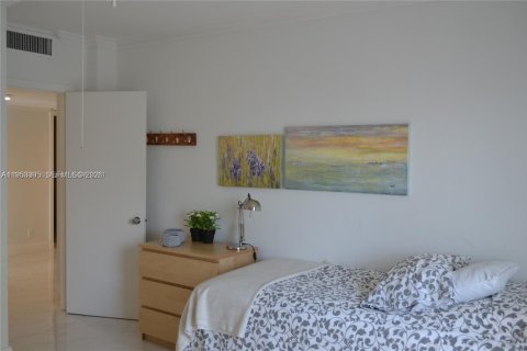 Condo in Fort Lauderdale, Florida, 3 bedrooms  № 2007769 - photo 20