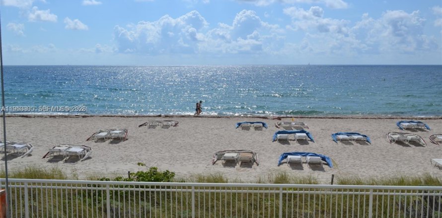 Condo in Fort Lauderdale, Florida, 3 bedrooms  № 2007769