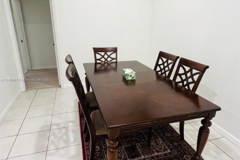 Casa en venta en Davie, Florida, 3 dormitorios, 168.62 m2 № 2050028 - foto 3