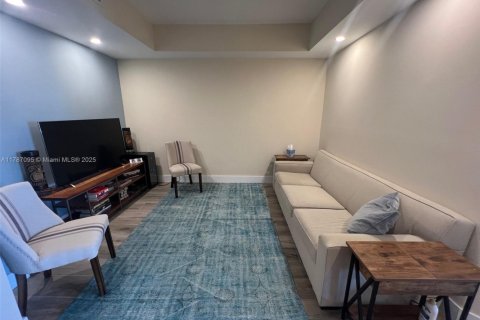 Condominio en venta en Miami Beach, Florida, 2 dormitorios, 120.77 m2 № 1708374 - foto 14
