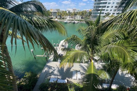 Condominio en venta en Miami Beach, Florida, 2 dormitorios, 120.77 m2 № 1708374 - foto 6