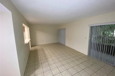 Copropriété à louer à Deltona, Floride: 2 chambres, 83.33 m2 № 2430536 - photo 3