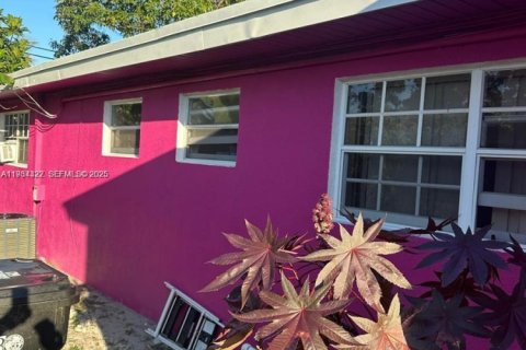 Casa en venta en North Miami Beach, Florida, 3 dormitorios, 133.78 m2 № 1992675 - foto 17