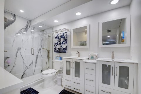 Condominio en alquiler en Riviera Beach, Florida, 2 dormitorios, 133.31 m2 № 2146810 - foto 22