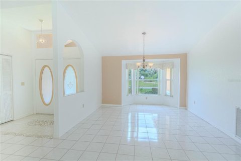 House in Spring Hill, Florida 3 bedrooms, 192.77 sq.m. № 1838831 - photo 8
