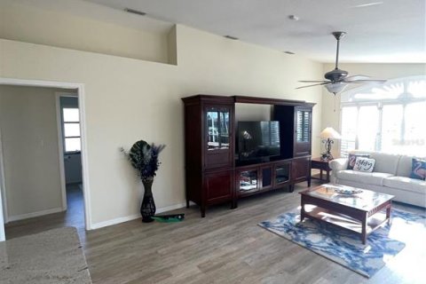Casa en venta en Punta Gorda, Florida, 3 dormitorios, 193.98 m2 № 1831295 - foto 8