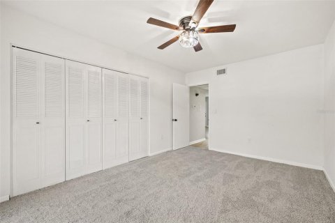 Condo in Saint Petersburg, Florida, 2 bedrooms  № 1320016 - photo 17