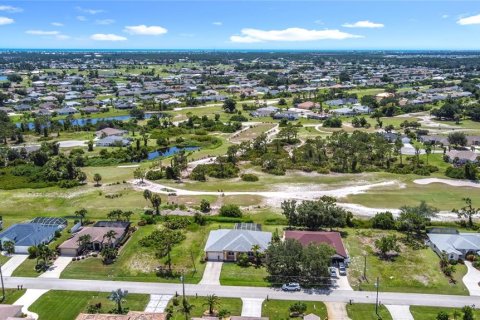 House in Rotonda, Florida 3 bedrooms, 208.57 sq.m. № 1847060 - photo 9