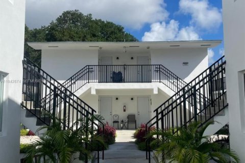 Villa ou maison à louer à Miami, Floride: 1 chambre, 62.71 m2 № 1999221 - photo 3