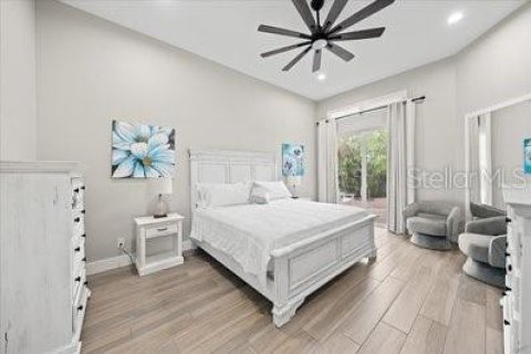 House in Indian Harbour Beach, Florida 5 bedrooms, 299.15 sq.m. № 1843001 - photo 11