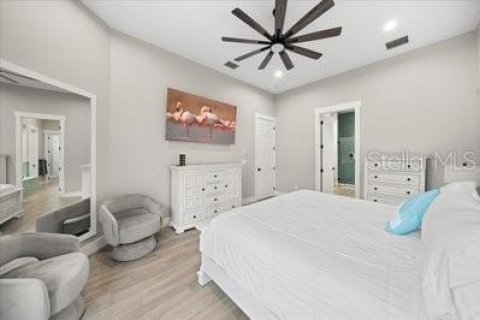 House in Indian Harbour Beach, Florida 5 bedrooms, 299.15 sq.m. № 1843001 - photo 12