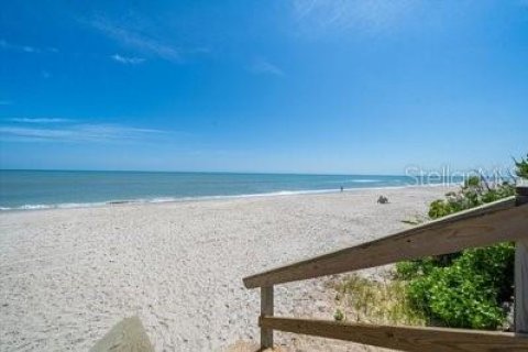 House in Indian Harbour Beach, Florida 5 bedrooms, 299.15 sq.m. № 1843001 - photo 27