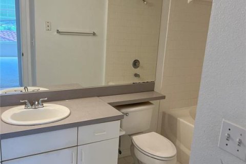 Condo in Orlando, Florida, 2 bedrooms  № 1522082 - photo 9