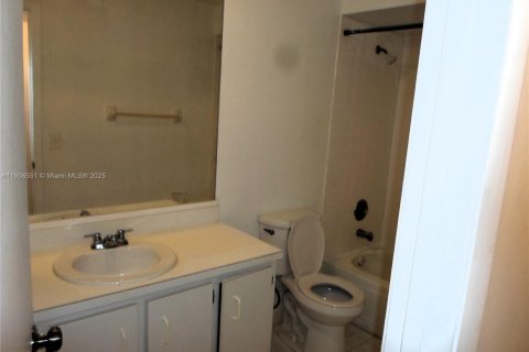 Copropriété à louer à Miami, Floride: 2 chambres, 98.94 m2 № 1957101 - photo 17