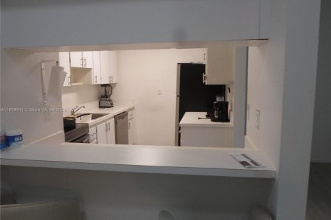 Copropriété à louer à Miami, Floride: 2 chambres, 98.94 m2 № 1957101 - photo 21