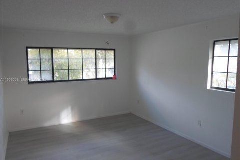 Copropriété à louer à Miami, Floride: 2 chambres, 98.94 m2 № 1957101 - photo 30