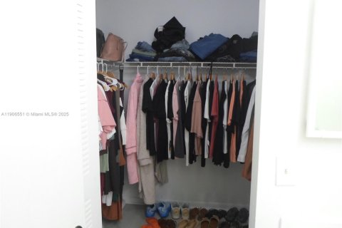 Copropriété à louer à Miami, Floride: 2 chambres, 98.94 m2 № 1957101 - photo 11