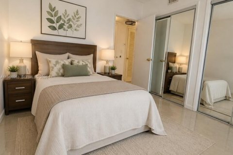 Купить кондоминиум в Майами, Флорида 2 спальни, 90.58м2, № 2090437 - фото 17
