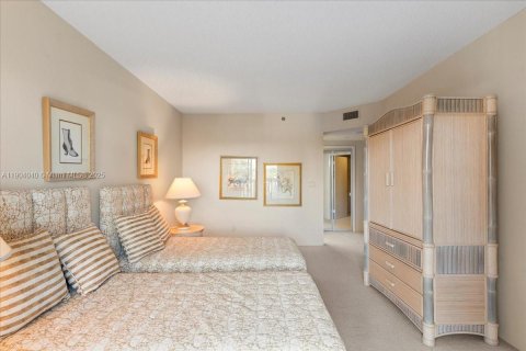 Снять в аренду квартиру в Авентура, Флорида 2 спальни, 244.33м2, № 1957249 - фото 13