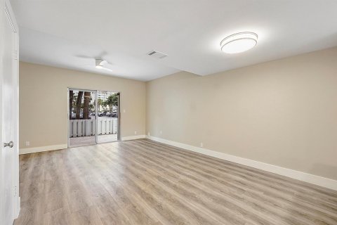 Adosado en venta en Pompano Beach, Florida, 2 dormitorios, 93.65 m2 № 2077922 - foto 28