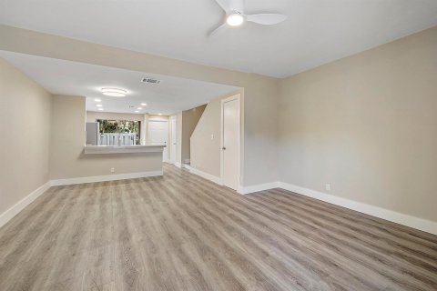 Adosado en venta en Pompano Beach, Florida, 2 dormitorios, 93.65 m2 № 2077922 - foto 15