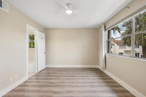 Adosado en venta en Pompano Beach, Florida, 2 dormitorios, 93.65 m2 № 2077922 - foto 25