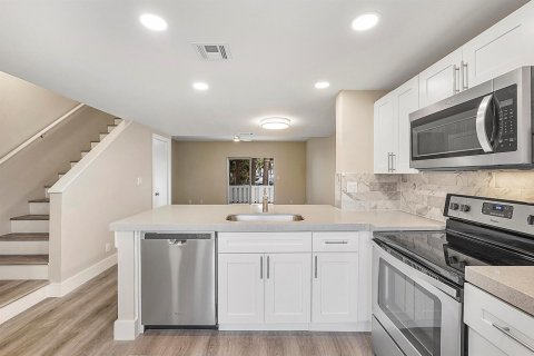 Adosado en venta en Pompano Beach, Florida, 2 dormitorios, 93.65 m2 № 2077922 - foto 7