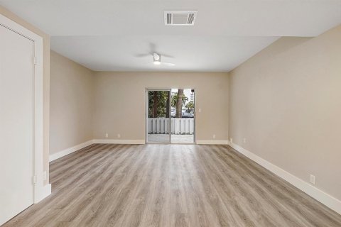 Adosado en venta en Pompano Beach, Florida, 2 dormitorios, 93.65 m2 № 2077922 - foto 29