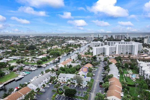 Adosado en Pompano Beach, Florida 2 dormitorios, 93.65 m2 № 2077922