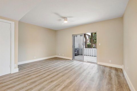 Adosado en venta en Pompano Beach, Florida, 2 dormitorios, 93.65 m2 № 2077922 - foto 30