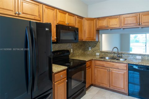 Touwnhouse à louer à Weston, Floride: 2 chambres, 103.12 m2 № 1988429 - photo 6