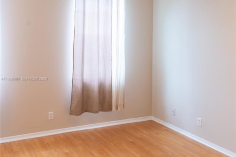 Touwnhouse à louer à Weston, Floride: 2 chambres, 103.12 m2 № 1988429 - photo 13