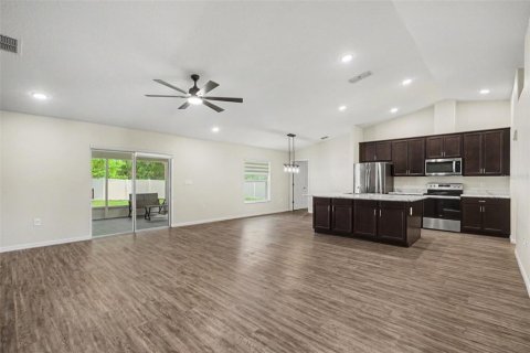 Villa ou maison à vendre à Palm Bay, Floride: 3 chambres, 165.92 m2 № 2259397 - photo 6