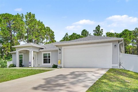 Villa ou maison à vendre à Palm Bay, Floride: 3 chambres, 165.92 m2 № 2259397 - photo 3