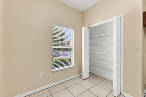 Townhouse in Lakeland, Florida 3 bedrooms, 159.14 sq.m. № 2380997 - photo 4