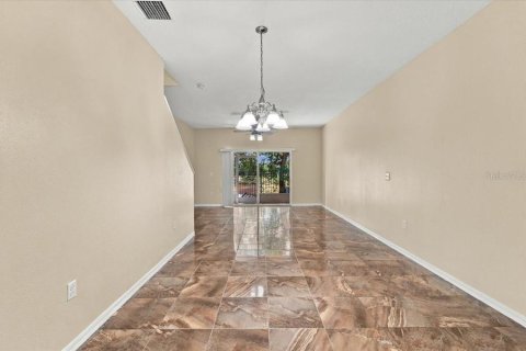 Townhouse in Lakeland, Florida 3 bedrooms, 159.14 sq.m. № 2380997 - photo 17