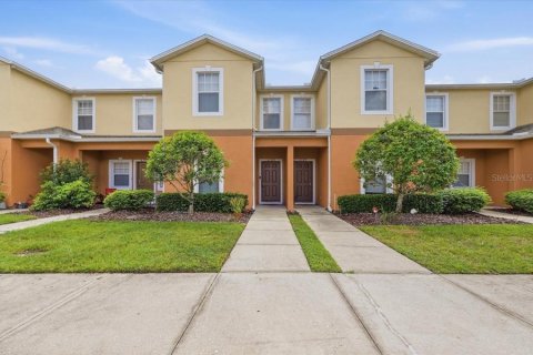 Townhouse in Lakeland, Florida 3 bedrooms, 159.14 sq.m. № 2380997